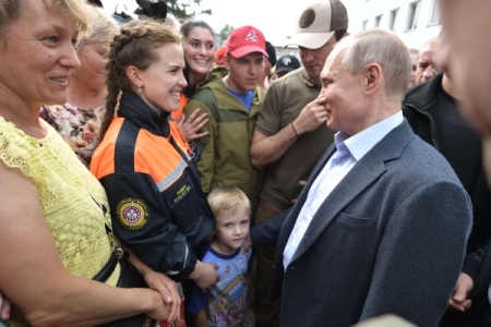 Путин считает вырубку леса основной причиной наводнения в Иркутской области