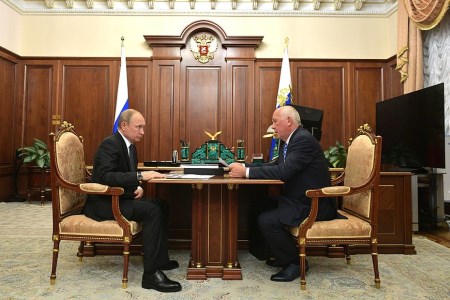 Чемезов попросил Путина о докапитализации ОАК на более 300 млрд руб. для покрытия долгов и программы МС-21