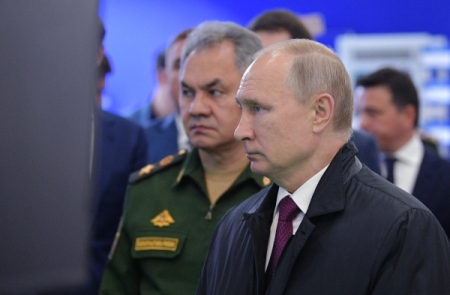 Путин привлек Минобороны к тушению пожаров в Сибири