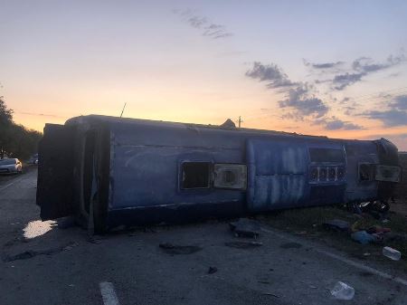 Пять человек погибли и 19 ранены в ДТП с автобусом на Ставрополье