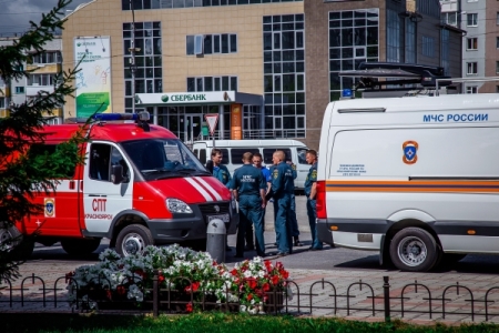 СКР: один человек погиб, 8 получили ранения при взрывах в арсенале в Ачинске