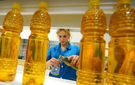 Кустарного масла, которым отравились 11 ульяновцев, нет в розничной продаже