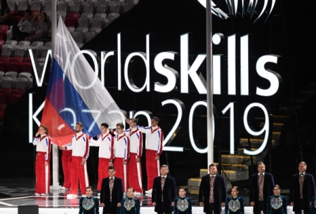 Медведев назвал открывшийся в Казани WorldSkills-2019 чемпионатом будущего