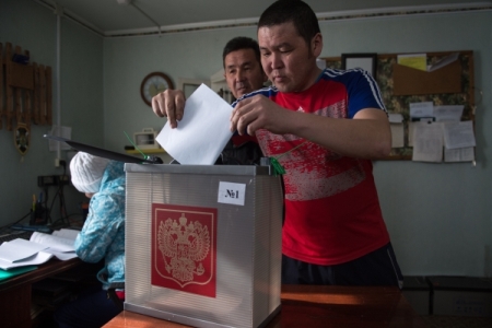 Более 25% избирателей проголосовали к полудню на выборах главы Республики Алтай
