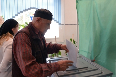"Единоросс" Хабиров лидирует на выборах главы Башкирии почти с 86%