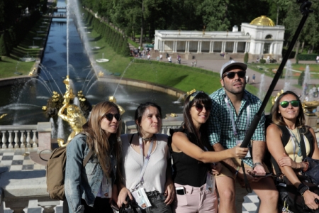 Граждане 53 стран с 1 октября могут приезжать в Петербург по электронной визе