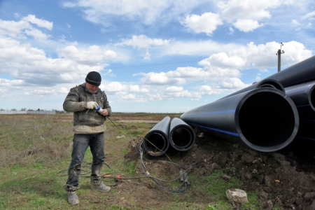 Житель Калининградской области получил более 1 года колонии за хищение почти 2 км водопроводных труб