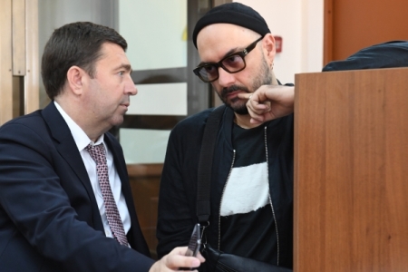 Гособвинение просит вернуть Серебренникова под подписку о невыезде