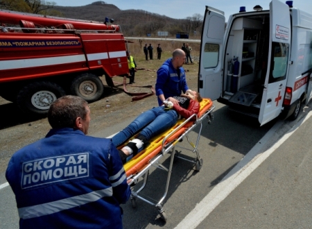 Число пострадавших в автоаварии с пассажирским автобусом на омской трассе увеличилось до семи