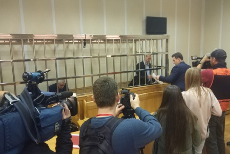 Суд приговорил экс-ректора ДВФУ Иванца к семи годам колонии за растрату