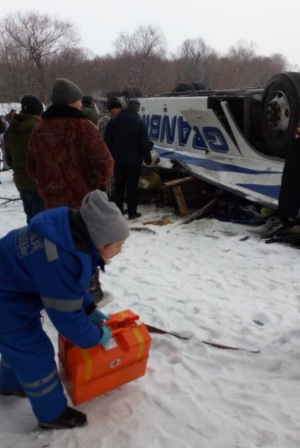 Медведев поручил помочь пострадавшим и семьям 19 жертв ДТП в Забайкалье