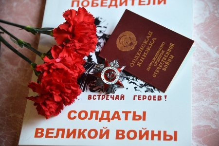 Награды и документы бойцов, найденных поисковыми отрядами, представят в Петербурге