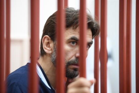 Мосгорсуд отменил арест активов экс-министра Абызова на 1 млрд рублей