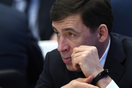 Свердловский губернатор решил провести опрос о выходном 31 декабря