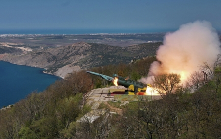 Военные РФ отрабатывают нанесение ракетного удара по морским целям в Крыму