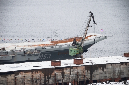 Северный флот: двое военных пострадали при пожаре на "Адмирале Кузнецове"