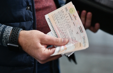 Ветераны год смогут ездить на поездах в Крым бесплатно