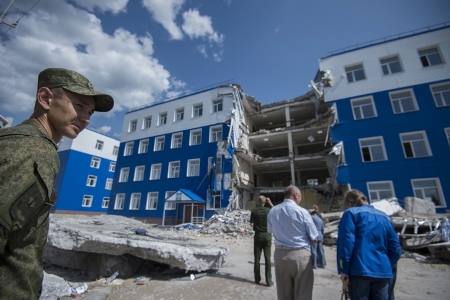 По делу об обрушении казармы в Омске перед судом предстанут 11 человек
