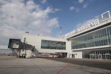 Сотрудники нижегородского аэропорта вернули пассажиру забытый миллион рублей