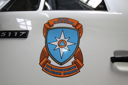 МЧС РФ обвинило главу Чувашии в неэтичном поведении из-за видео с подпрыгивающим за ключами пожарным
