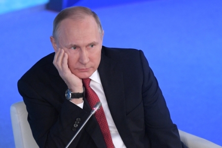 Песков: президент не думает о переименовании его поста в "верховного правителя"