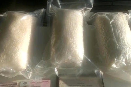 Более 15 кг "синтетики" изъяли тюменские полицейские у наркокурьера из Кузбасса