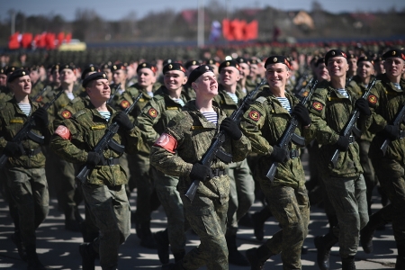 Балтфлот направит 400 морпехов на парад Победы в Москву