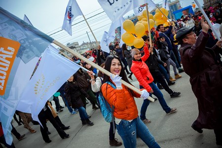 На первомайскую демонстрацию в Якутске вышло около 50 тыс. человек