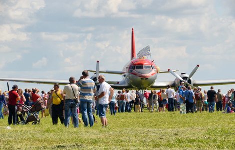 Чемпионат по высшему пилотажу на поршневых самолетах открыл летный сезон в России