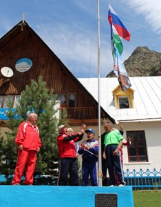 Более 300 альпинистов отметили юбилей горной базы "Уллу-Тау" в Кабардино-Балкарии