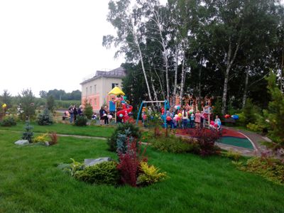 "Промстрой" завершил строительство парка "Счастливое детство" в городе-спутнике Лесная Поляна