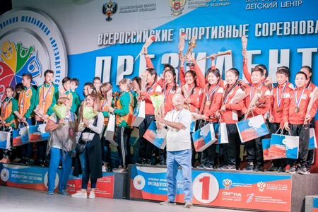 Школьники из Дагестана и Краснодара стали лучшими во всероссийских "Президентских состязаниях"