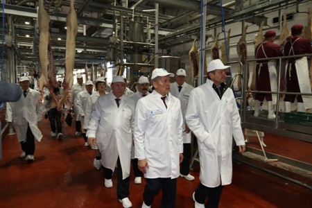 В Курской области запустили крупный мясоперерабатывающий комплекс