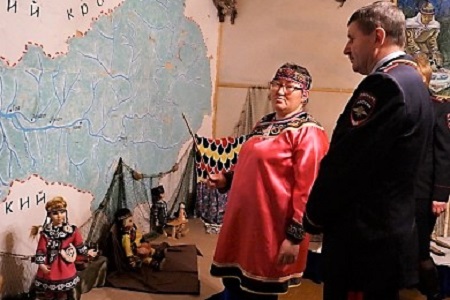 Глава полиции Приморья встретился с представителями коренных народов в Пожарском районе края