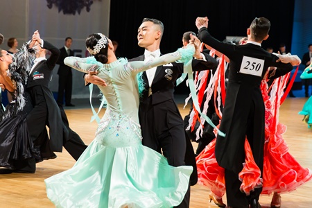 Международный танцевальный турнир с участием спортсменов из четырех стран прошел в Новосибирске