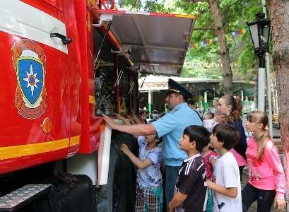 Около тысячи детей стали участниками марафона детской безопасности в Карачаево-Черкесии