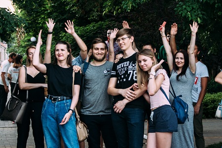 Ярмарка-фестиваль на Набережной Ростова-на-Дону собрала несколько тысяч жителей и гостей города