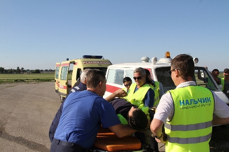 Специалисты четырех ведомств приняли участие в учениях по тушению загоревшегося самолета в аэропорту Нальчика