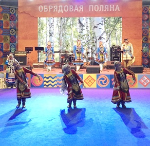 Фестиваль этнической музыки и ремесел "Мир Сибири", приуроченный к Универсиаде, прошел в Красноярске