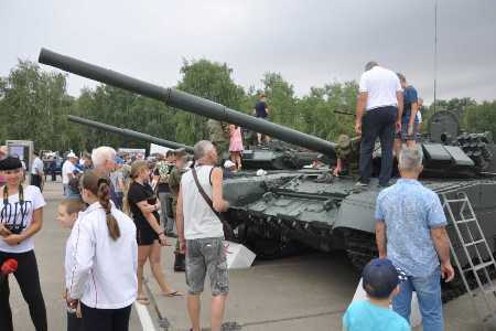 Военно-технический форум "Армия 2019" в Ростовской области открылся на территории "Самбекских высот"