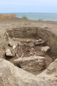 Античное погребение воинов с оружием обнаружено в Крыму