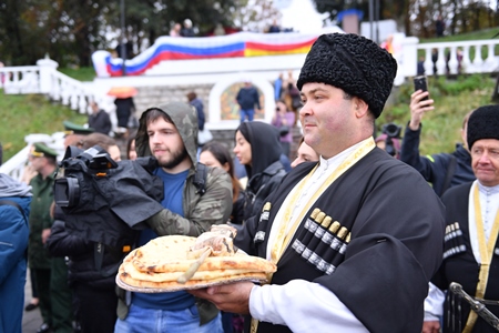 Тройной юбилей — вхождения в состав России, столицы республики и автономии — отметили в Северной Осетии