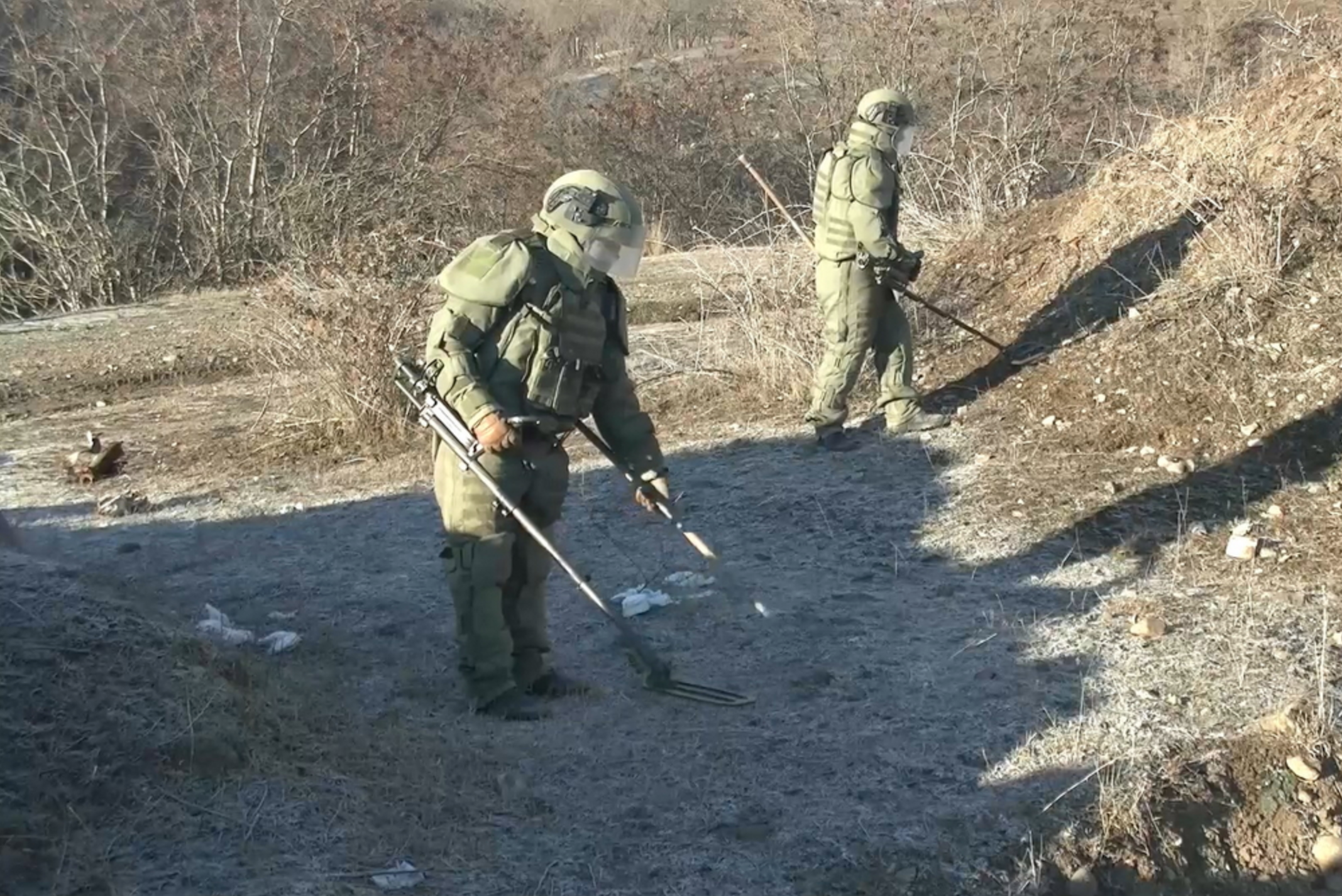инженерные войска саперы. саперы. фото саперов полевого водоснабжения. войска рф в сирии разминирование. инженерные войска в нагорном карабахе.