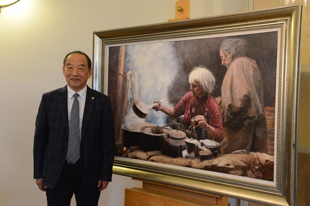 Русский музей получит в дар две картины китайского художника Хань Юйчэня