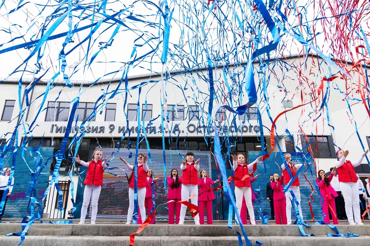 Гимназия для 1,1 тыс. учащихся открылась в Сочи. © Фото: пресс-служба администрации Сочи