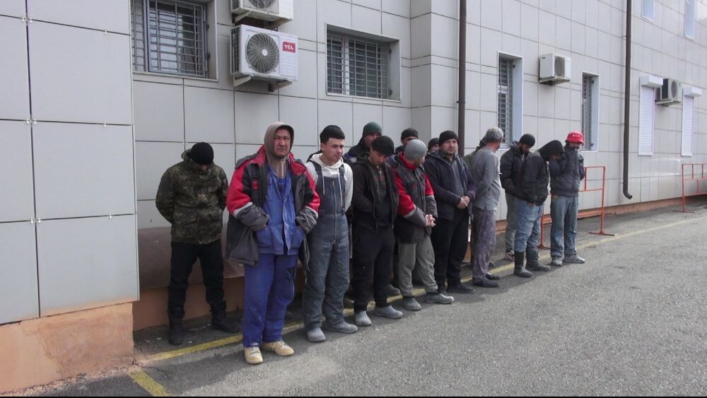 Больше всего нелегальных мигрантов выявляют на стройках. © Фото: пресс-служба ГУ МВД России по Краснодарскому краю