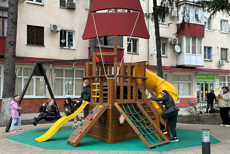 Сквер детского здоровья появился в Сочи. © Фото: пресс-служба администрации Сочи