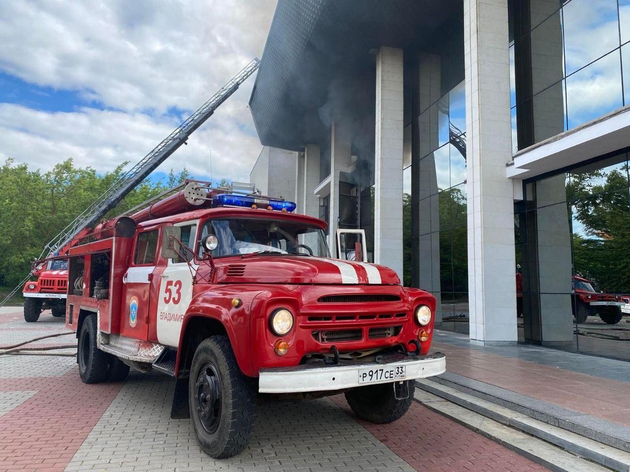 Драмтеатр горит во Владимирской области
