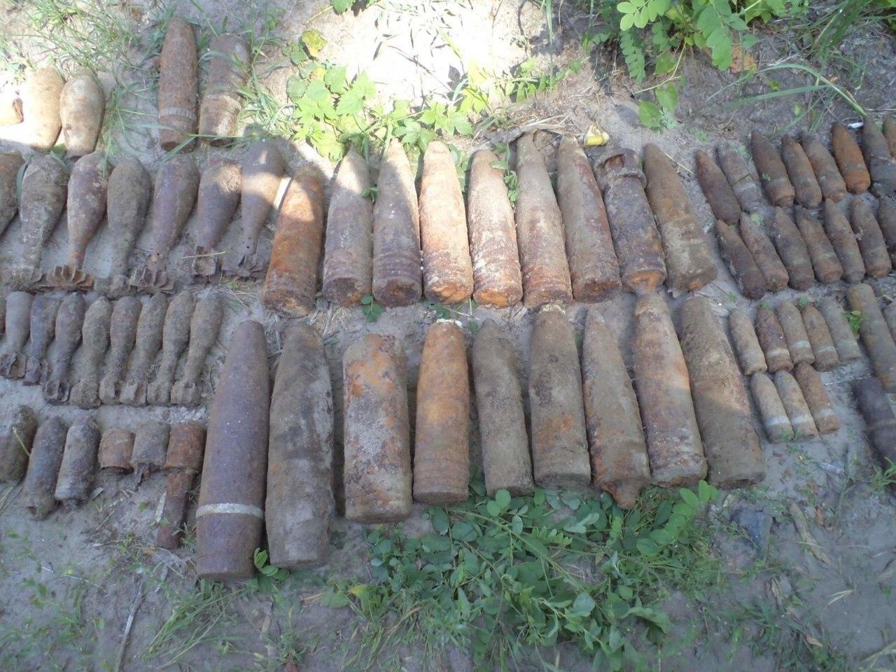 Схроны боеприпасов времен войны мощностью 110 кг в тротиловом эквиваленте нашли в Белгородской области