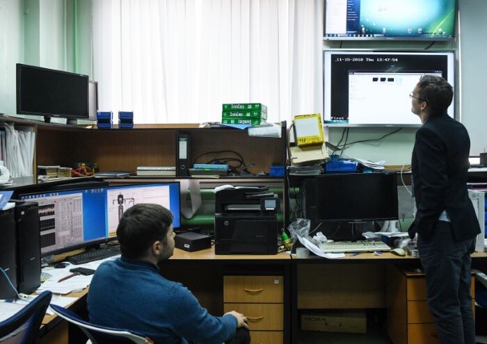 Новосибирские физики за работой. Фото 